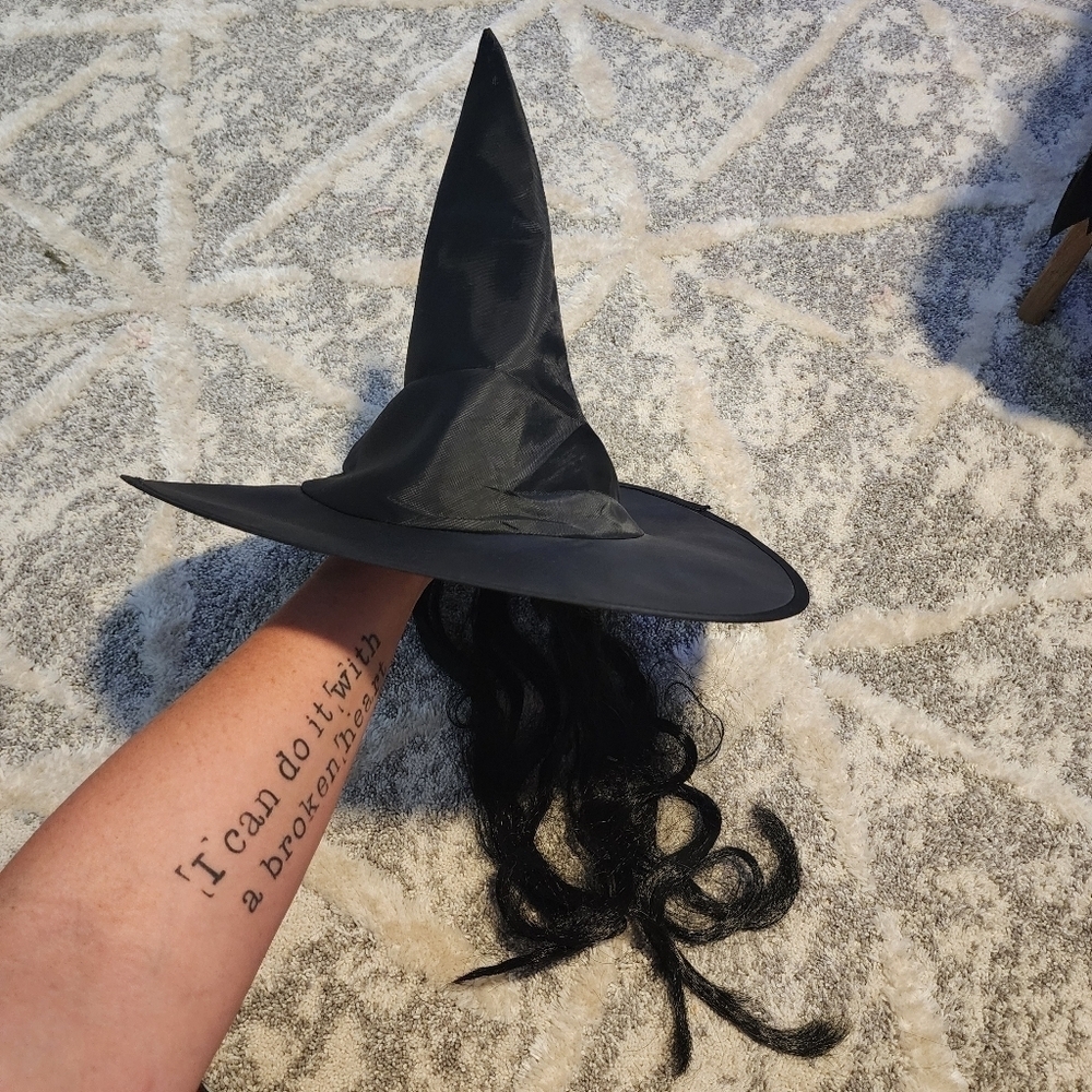 Black Witch Hat with Black Stringy Hair Halloween Costume Adult One Size OS EUC